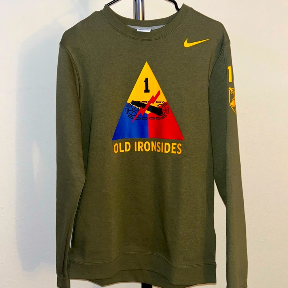 Nike Men’s Sweatshirt